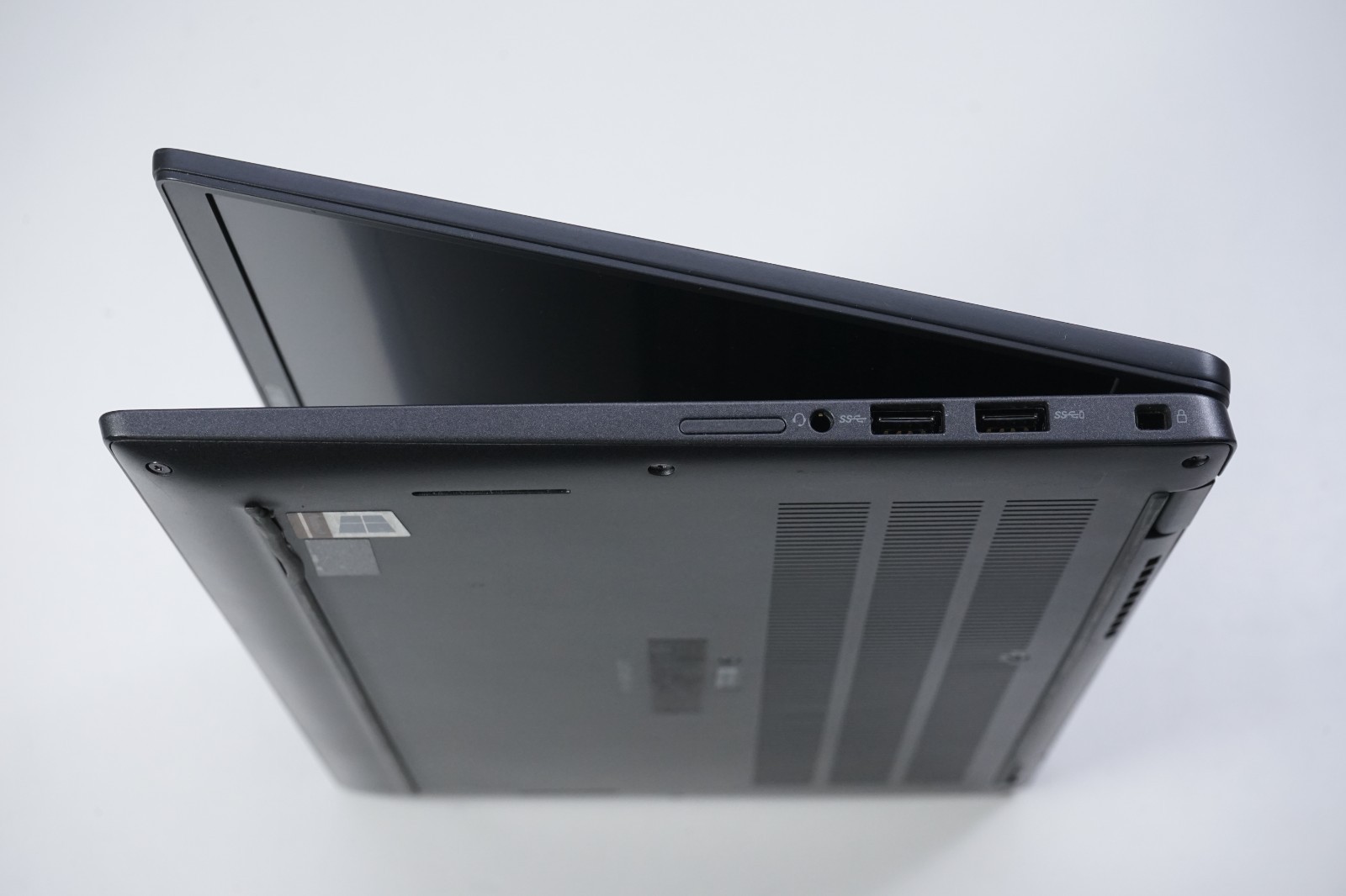 Dell Latitude 7410 Laptop Intel Core i7-10610U @1.80GHz 16GB RAM (No SSD)