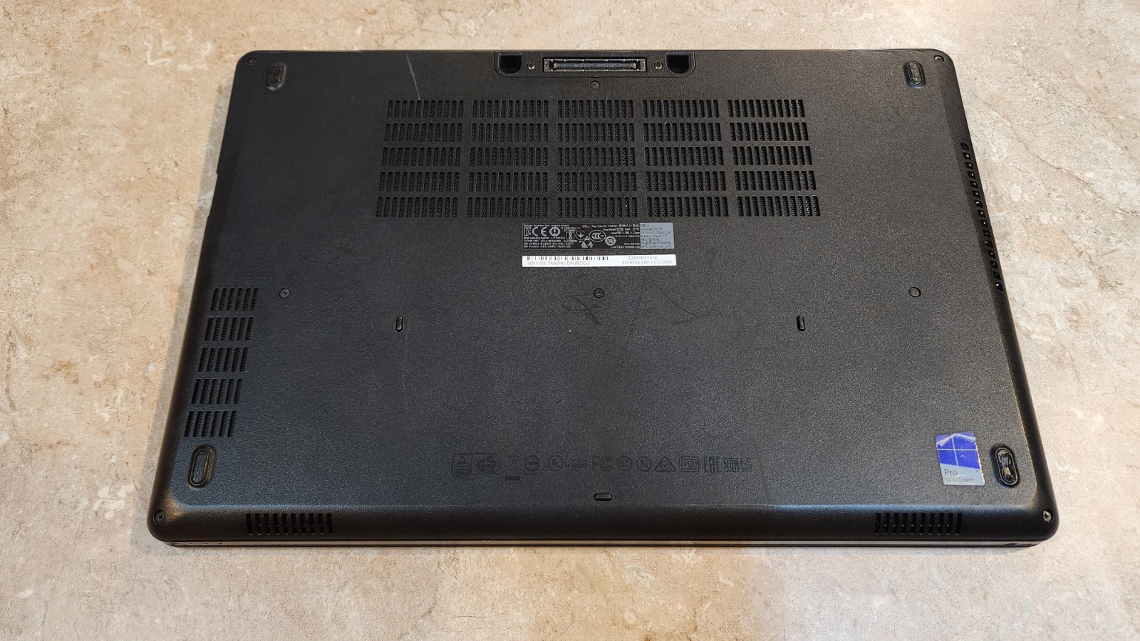 DELL LATITUDE E5570 15.6″ QUAD-CORE I5-6440HQ 256GB SSD 16GB RAM HDMI WIN11