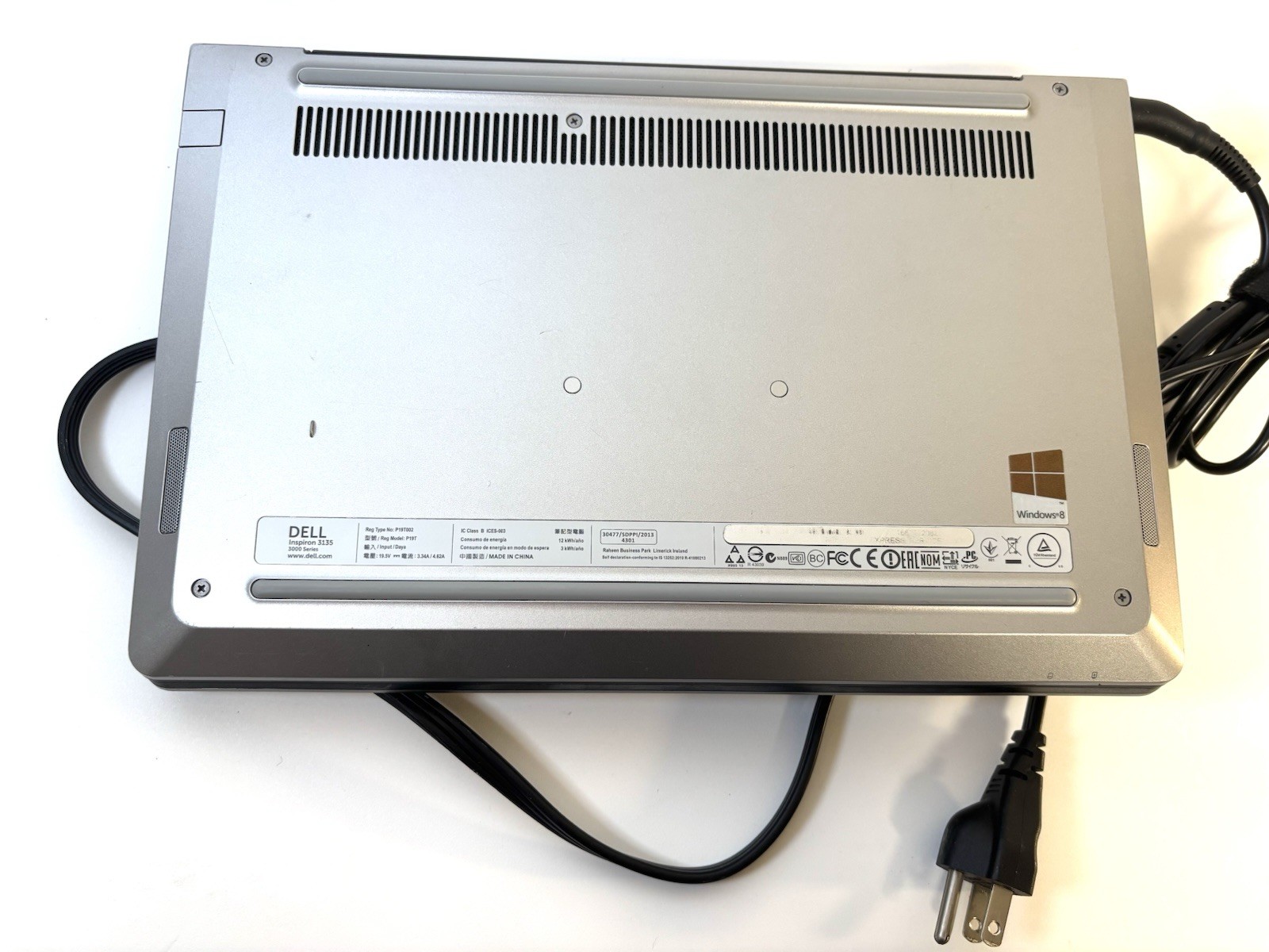 Dell Inspiron 3135 Laptop AMD A6 11.6” Not Working For Parts Repair w/ Charger