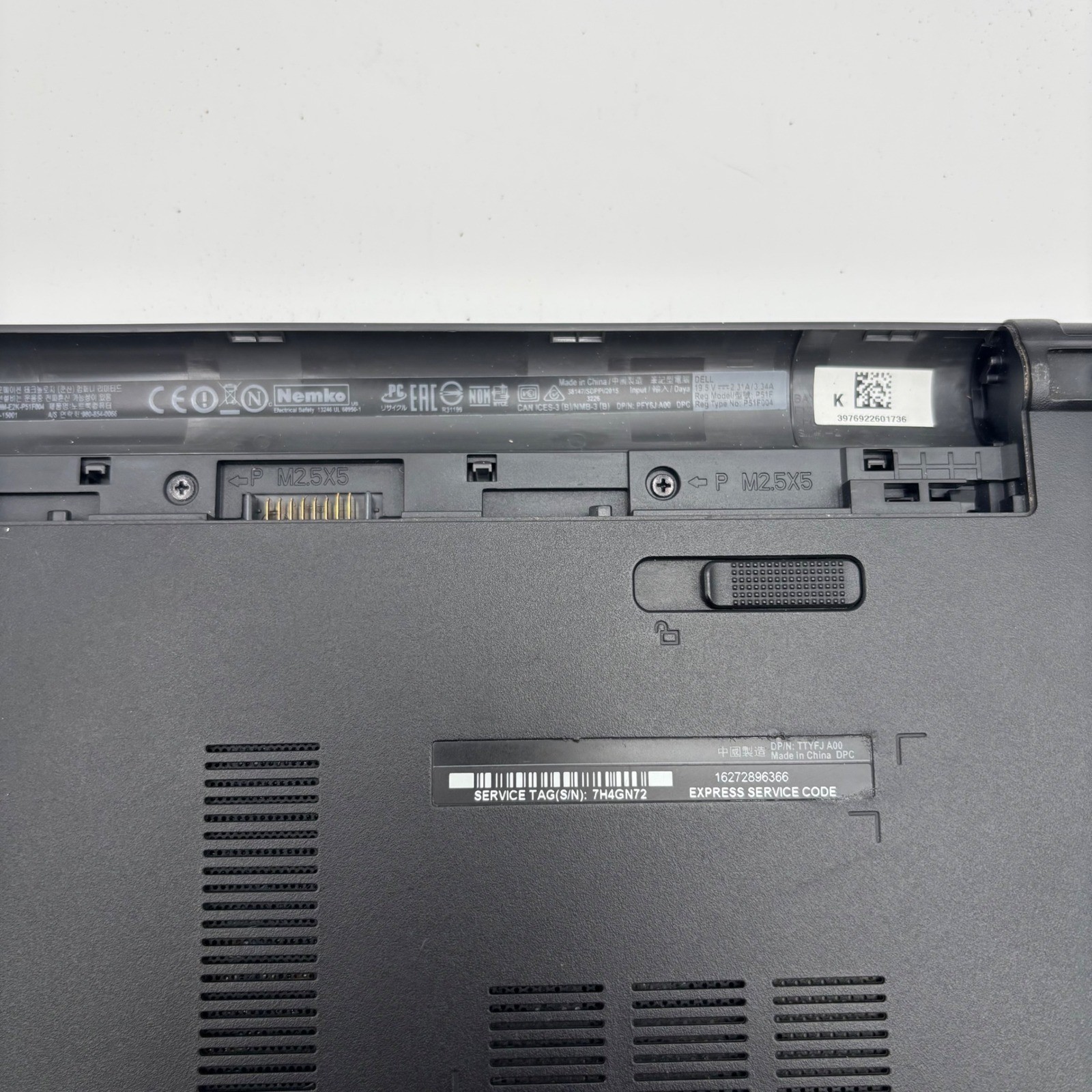 Dell Laptop P51F Unisex 15″ Silver Fair Untested Missing Battery Hard Drive