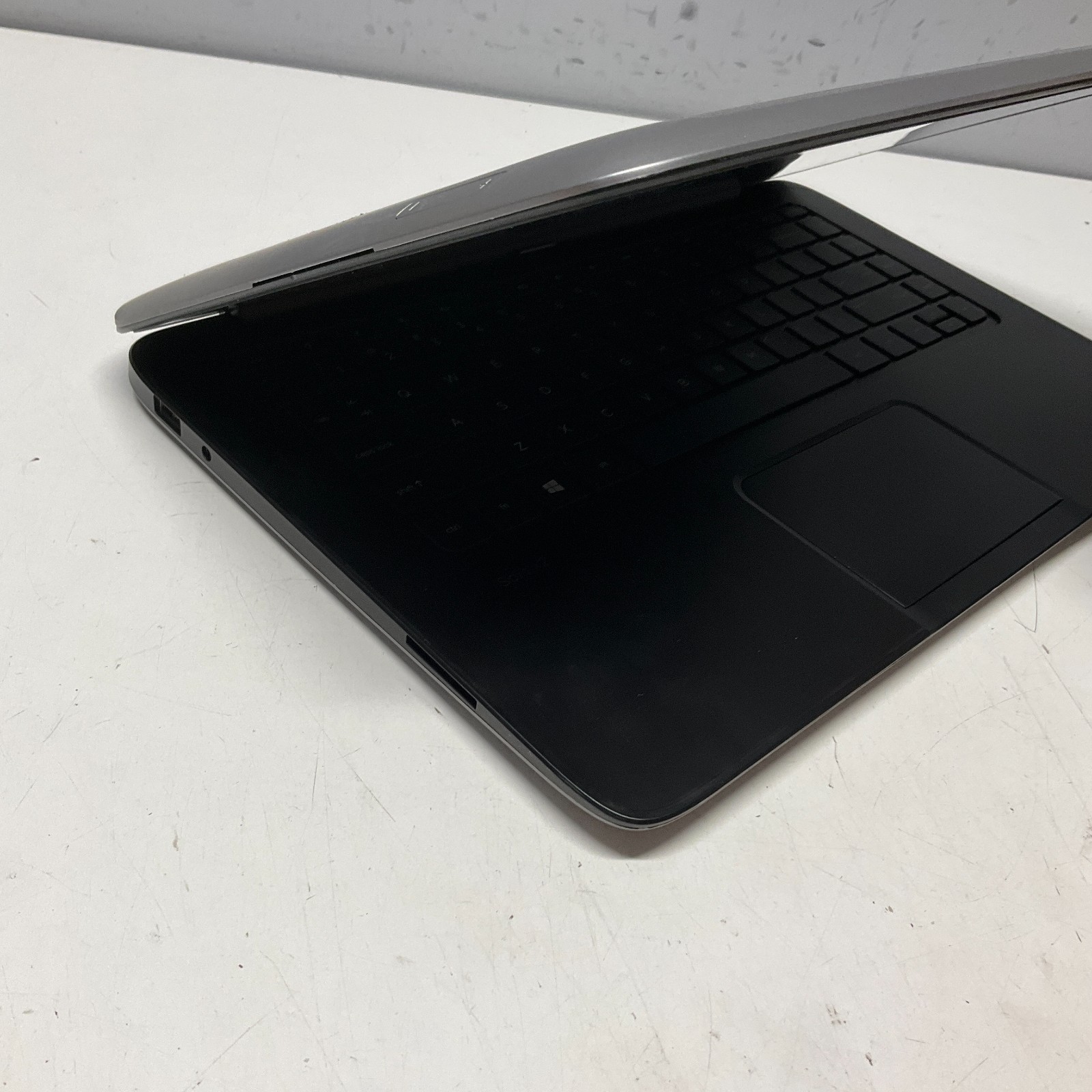 HP Split 13 X2 PC Laptop Intel i3-3229Y @ 1.40 GHz 4GB 128GB SSD Windows 10 Pro