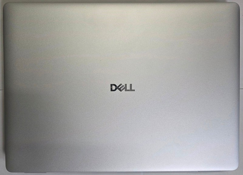 Dell Pro 14 14″ IPS LCD 1920 x 1200 Intel Core Ultra 5 16GB RAM 512GB SSD