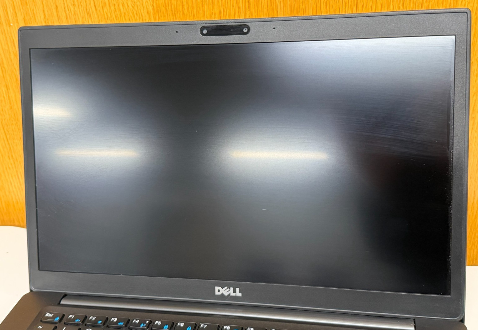 Dell Latitude 7480 14″ (Intel Core i7-7600U, 16GB RAM, 256GB) Windows 11 Pro