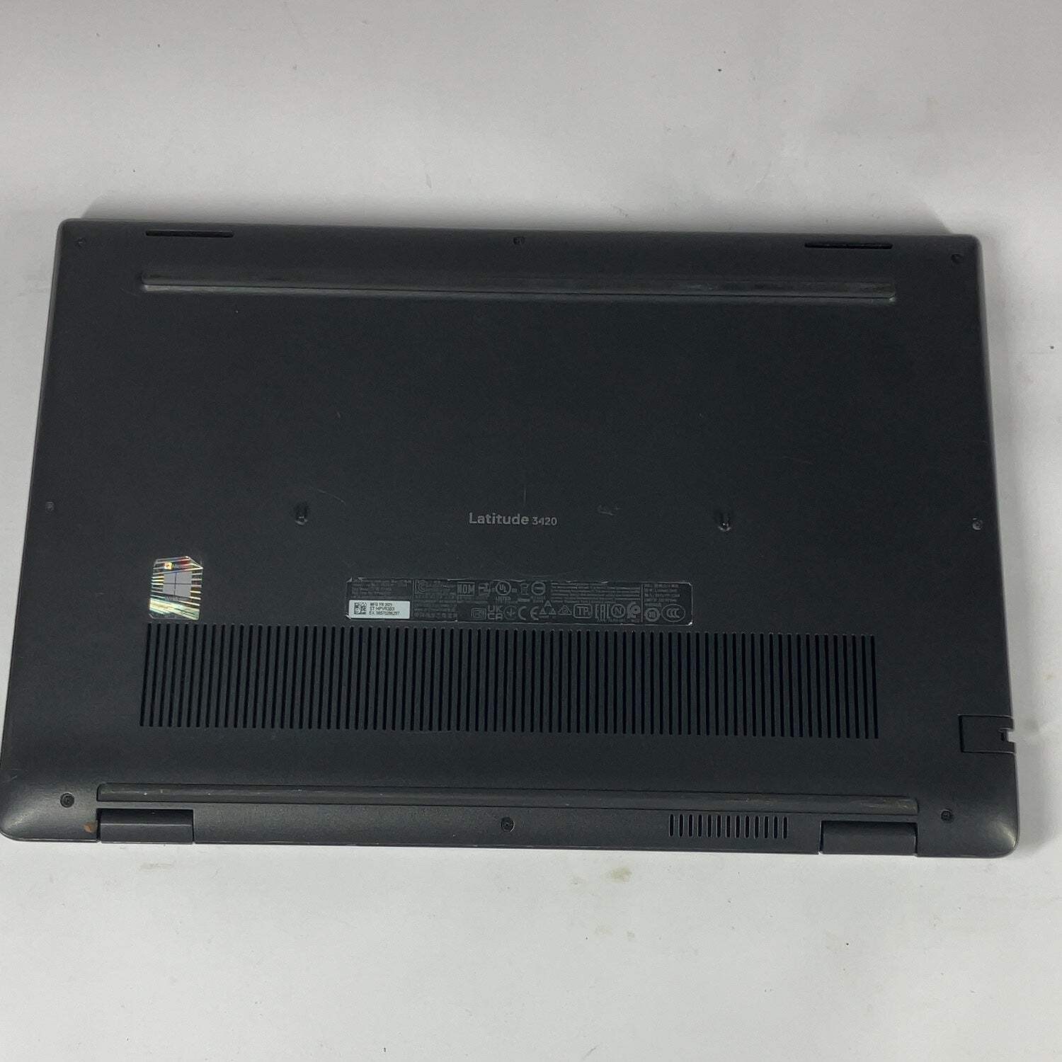 Dell Latitude 3420 14″ i5-1135G7 2.4GHz 8GB RAM NO SSD NO OS