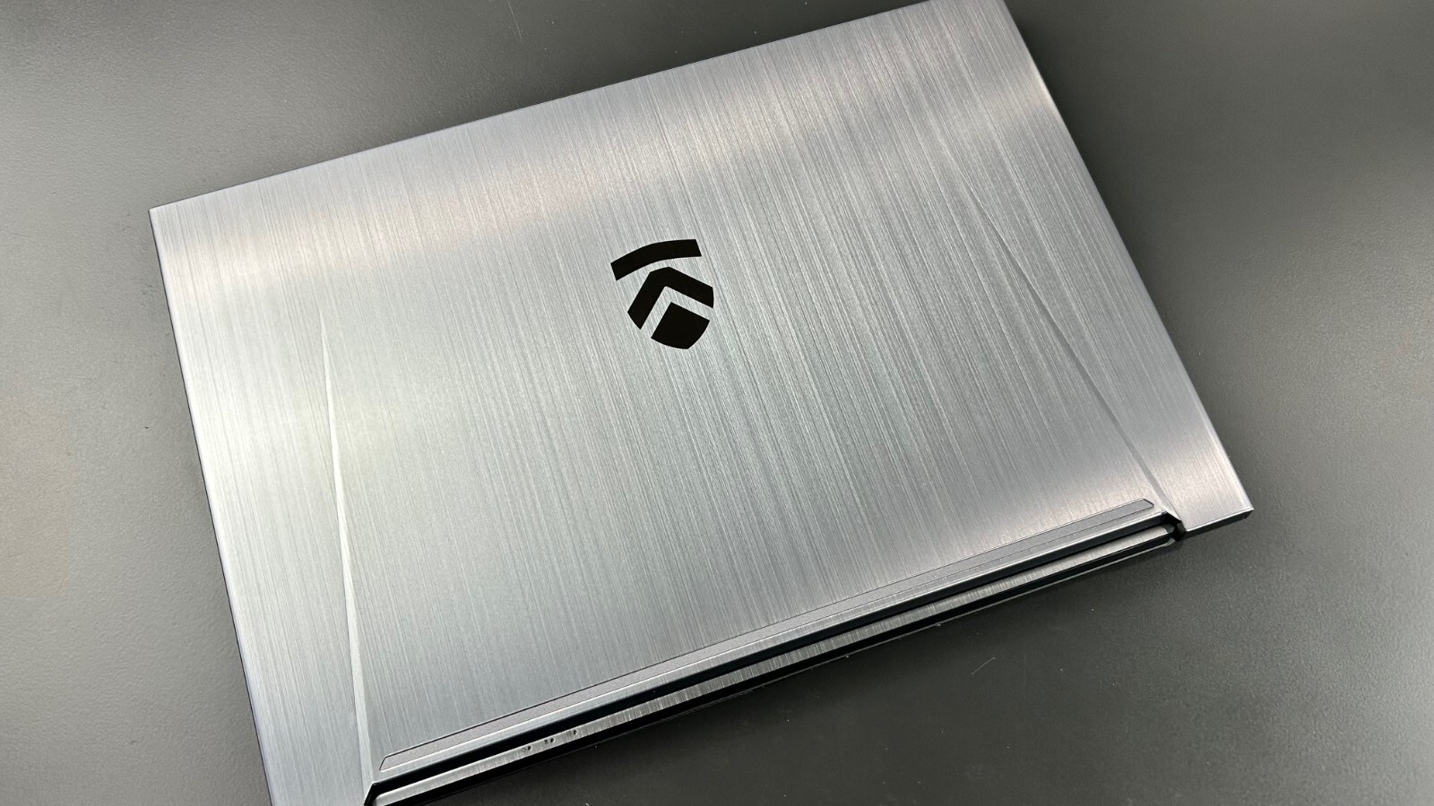 Eluktronics MECH 15 G1Rx gaming laptop. i7 8750H RTX 2070 Max-Q, FHD 144Hz W 11