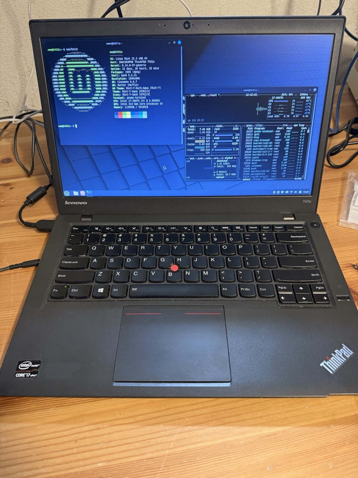 Lenovo ThinkPad T431s Laptop Intel i7 3687u 8GB RAM 256 GB SSD 1600×900 Linux