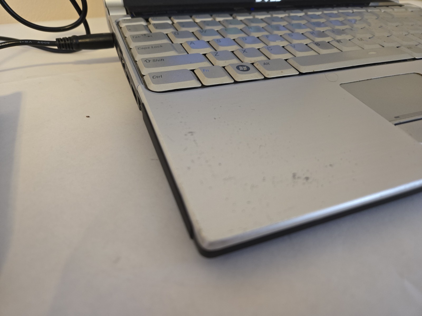 DELL XPS M1330, Intel Graphics, Core 2 Duo 1.66GHz 2GB Ram, 250gb Hdd, W-Vista