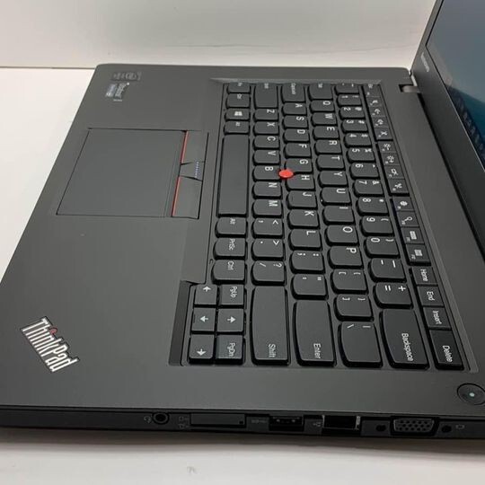 Lenovo T450S Intel Core i5, 8 GB Ram/256gb SSD/Win 10/Fully Tested/Word/Win 10