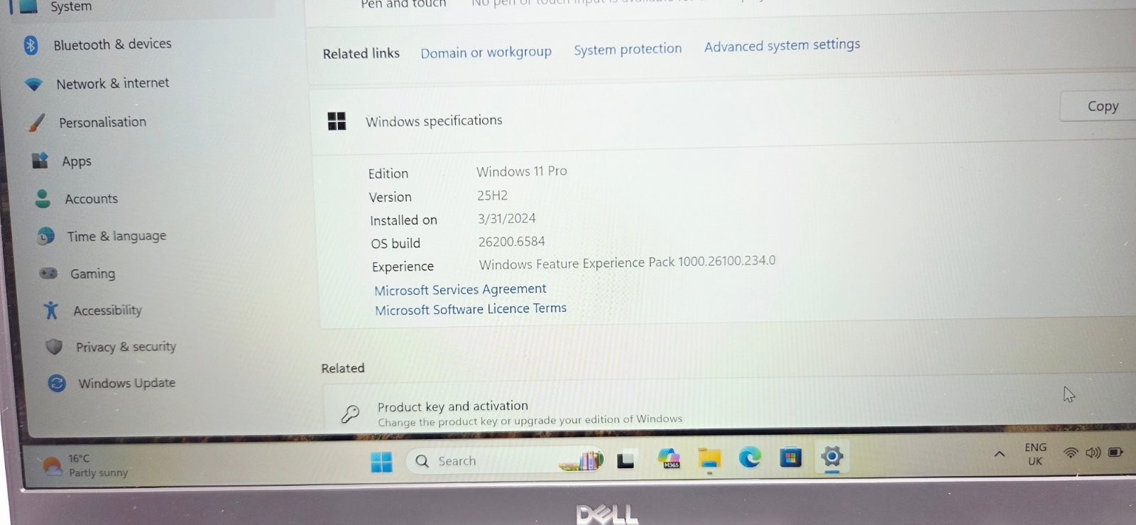D​ell Vostro 5402 Laptop Core i5-1135G7 8GB 256GB SSD Windows 11 Pro
