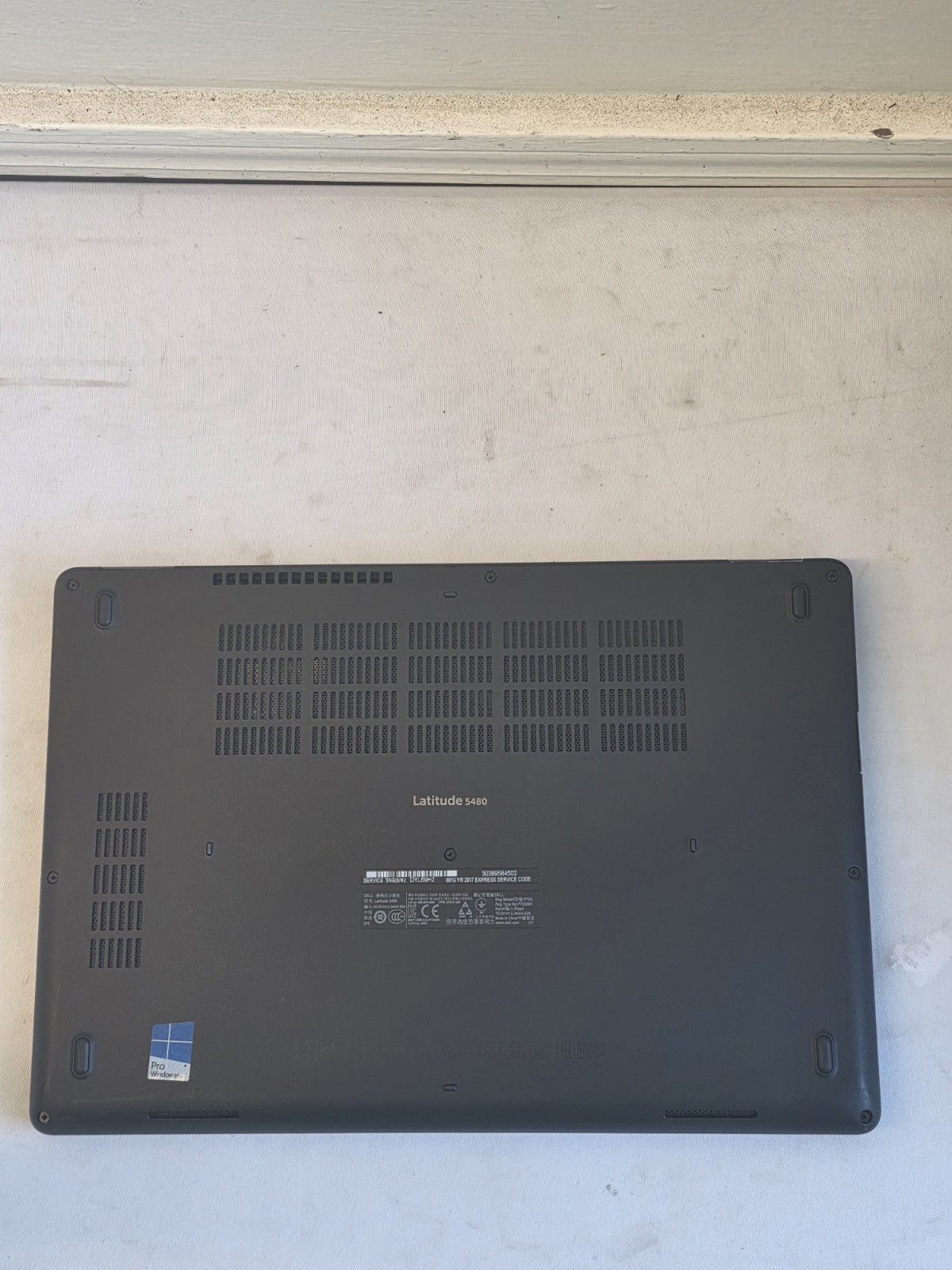 Dell Latitude 5480 Laptop – Intel i5 Gen 7 – 4GB RAM – 500GB HDD – Windows 10