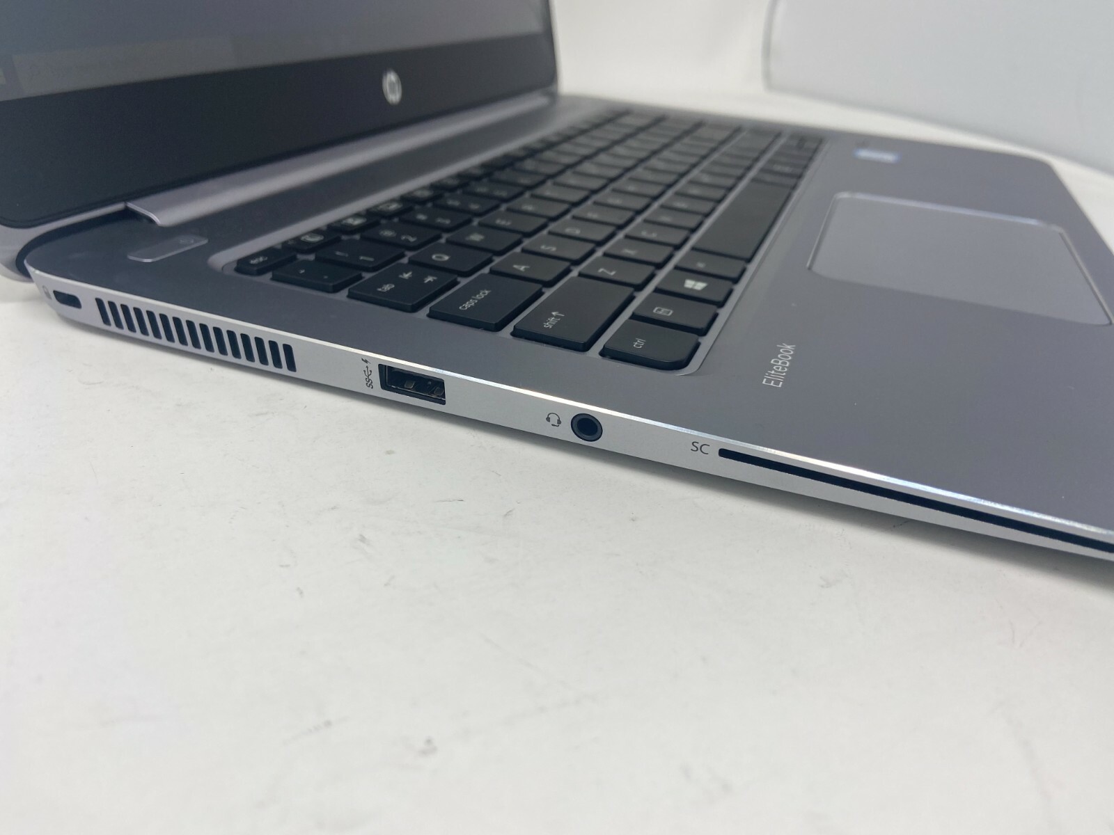 HP EliteBook 1040 G3 i5-6300u 2.6GHz 16GB 256GB SSD FHD 1080p Win 10 Laptop