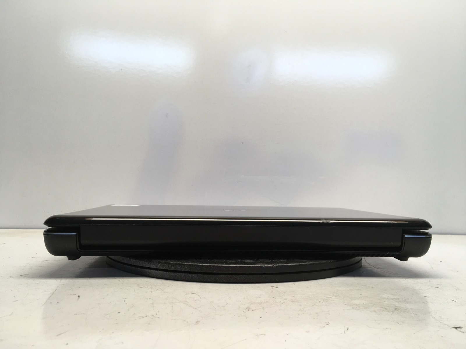HP G60T-600 Intel Pentium Dual-Core T4300 2.1GHz 2 GB NO HDD Dim Screen