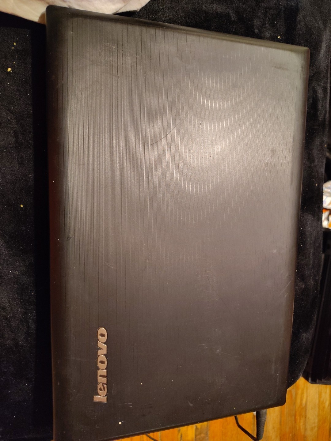 Lenovo IdeaPad N585 AMD E1-1200 1.4 GHz 2GB RAM NO DRIVE