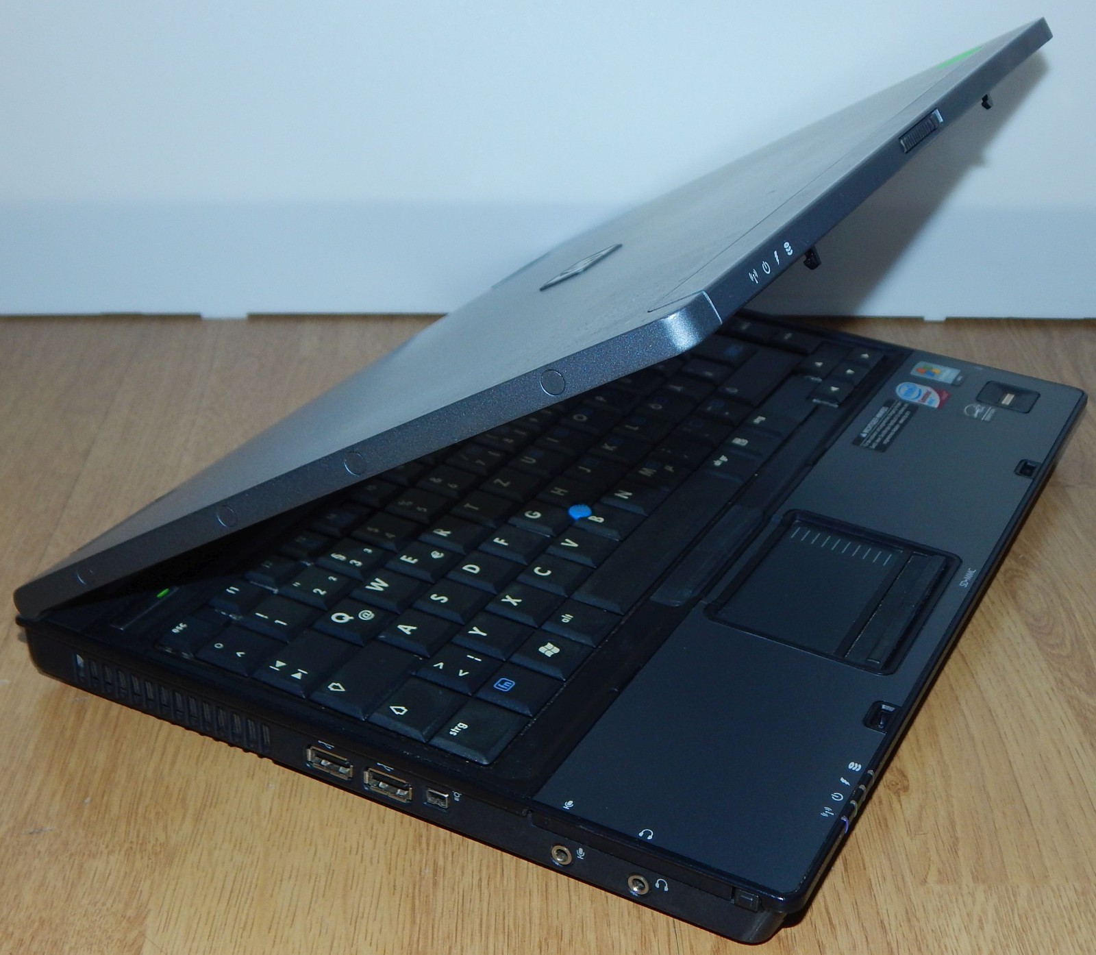 14.1″ Laptop Notebook HP Compaq 6910p 2x 2.1GHz T8100 250GB 4GB Win XP Pro WiFi