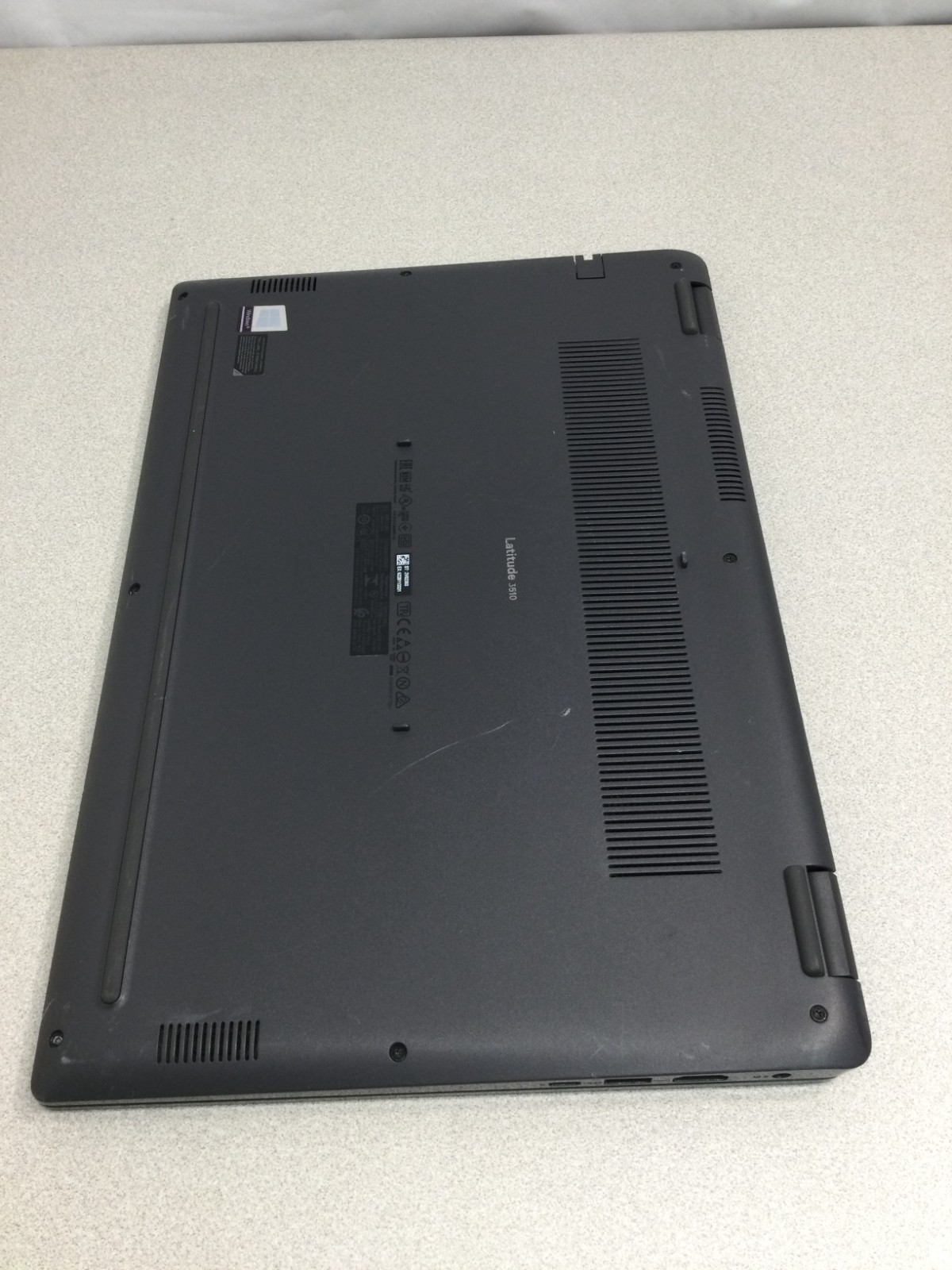 DELL LATITUDE 3510 15″ Intel Core i5 10310U 1.60GHz 8GB RAM 256GB SSD WIN 11PRO