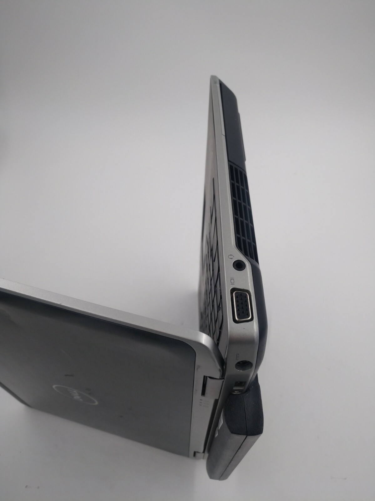 Dell Latitude E6330. Core i7, 8 GB RAM, 500 HDD, NEW BATTERY.