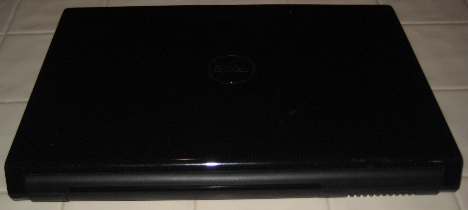 Dell Studio 1555 Laptop Pentium Dual-Core@2.2GHz, 2GB RAM, 500GB HDD, Win 7 Home