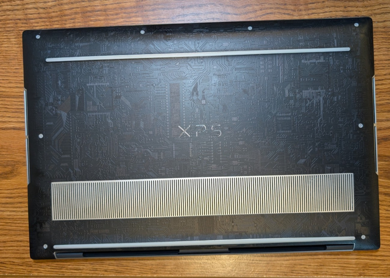 Dell XPS 9510 4K UHD Touch i7-11800H 64GB RTX 3050 1TB Linux USB C 130 W Power