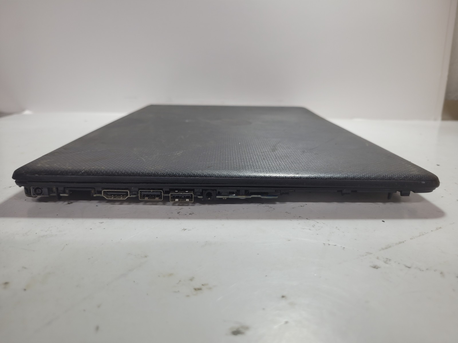 HP Laptop 15-db0xxx w/AMD A4-9125, 4GB RAM 17.3″ Laptop for Parts/Repair #0405