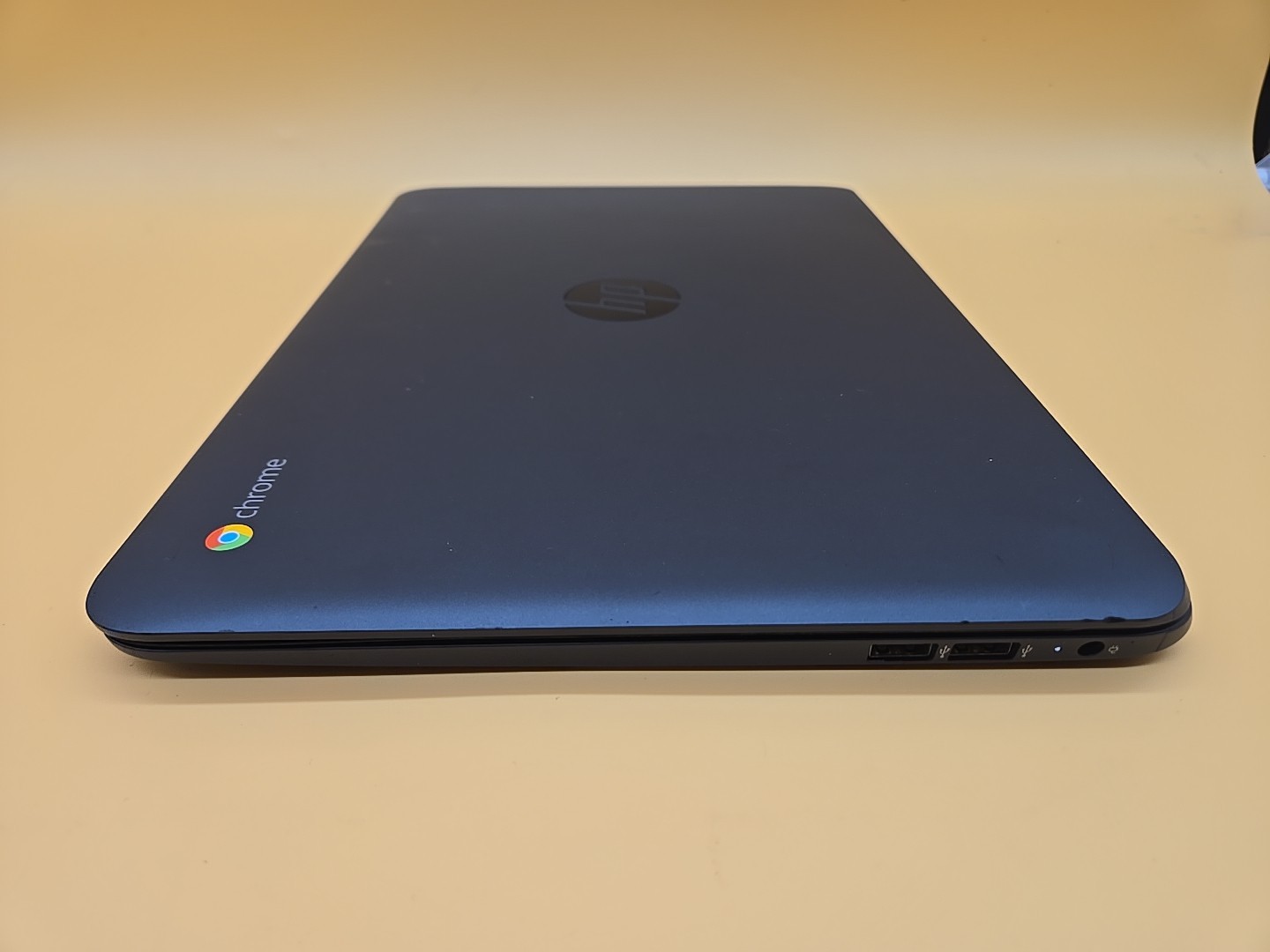 HP Chromebook 14 G4 14″ (16GB SSD Intel N2840 2.16GHz 2GB) Cracked Screen
