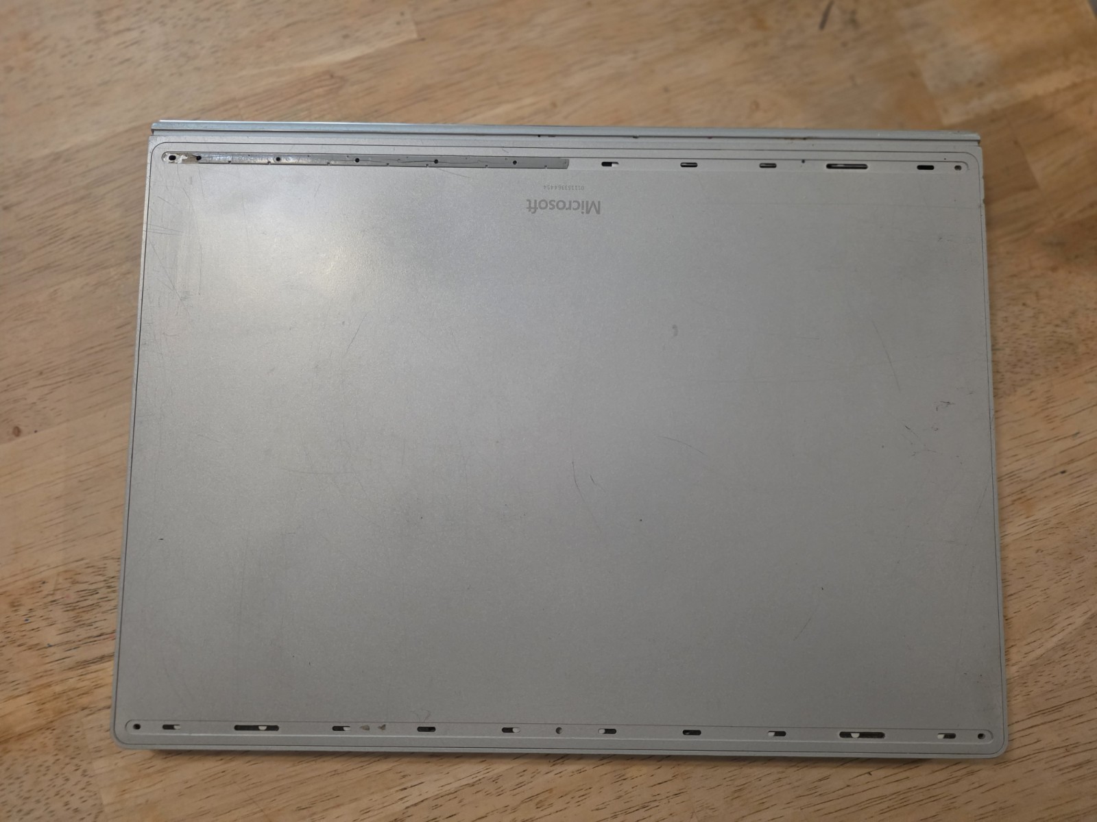 Microsoft Surface Book 13.5″ i7-6600 16GB 512GB GTX 965M Performance Base – READ