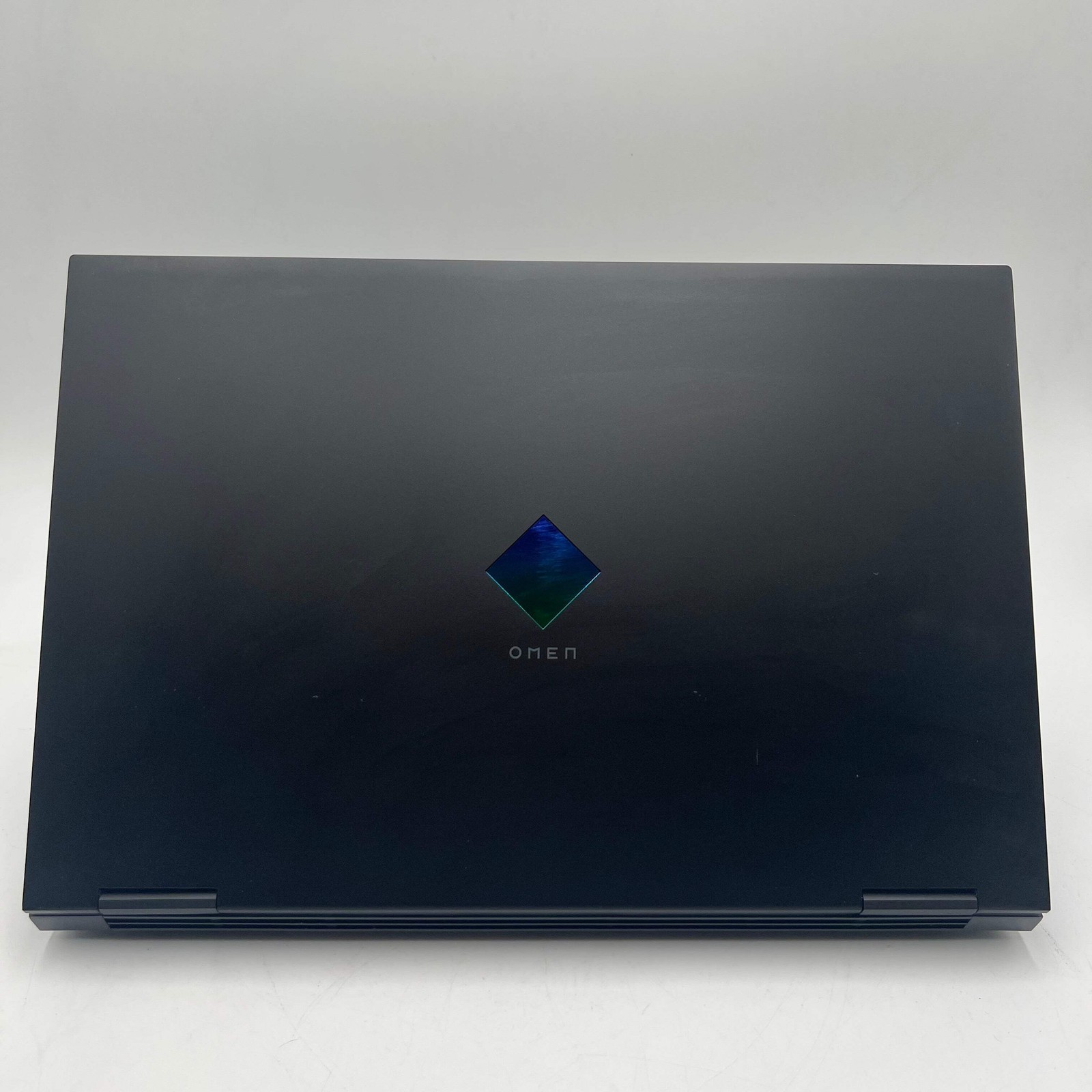 HP Omen 15-ek1075cl 15-inch Core i7 11th Gen RTX 3070 40GB RAM 2TB SSD Laptop