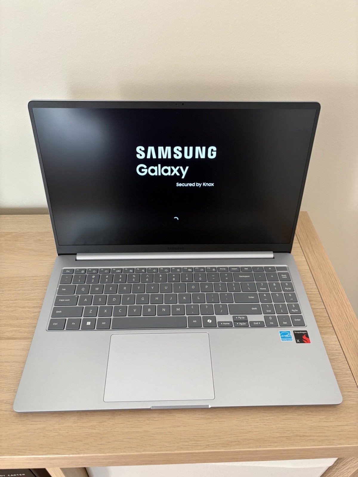 SAMSUNG 15.6″ Galaxy Book4 Edge Laptop NP750XQB-KA2US FHD LCD 16GB