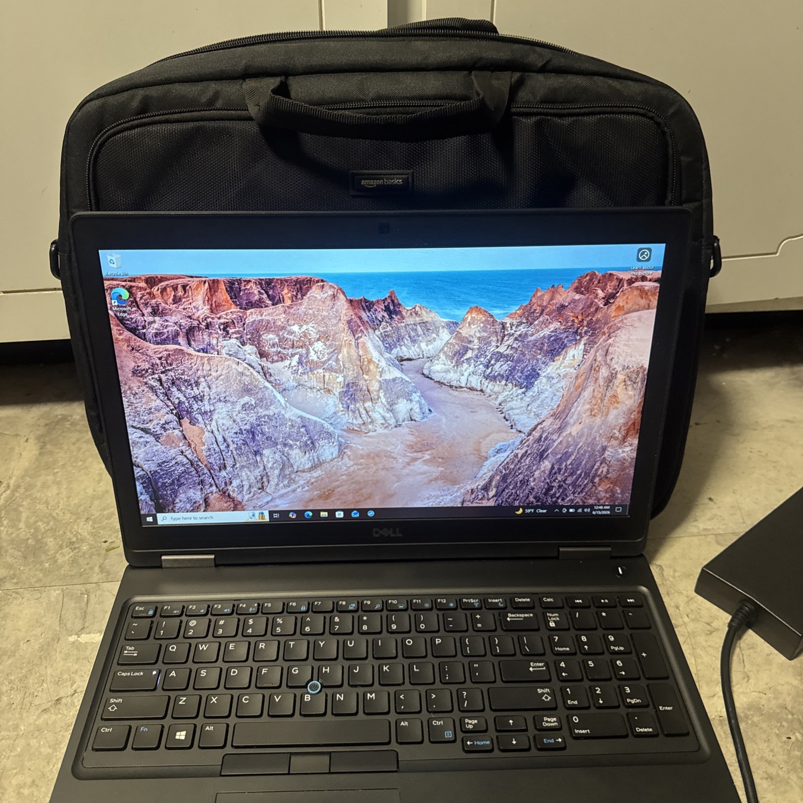 Dell Latitude 5590 15″ i5 8400u 2.4GHz 256GB M.2 SSD 8GB GeForce Webcam W10 Pro