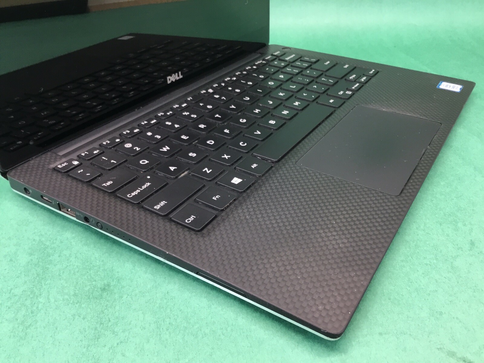 Dell XPS 13 9360 – 13” Laptop – POWERS ON – UNTESTED