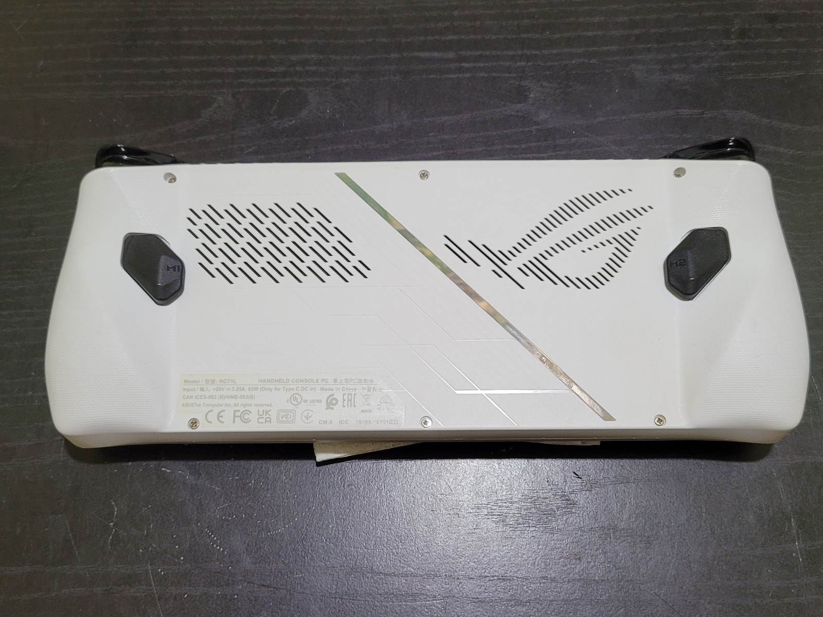 ASUS ROG Ally Z1 Extreme 16GB RAM 512GB *BAD SD CARD SLOT READ DESCRIPTION*