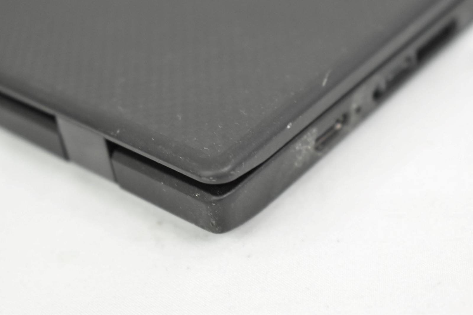 Lenovo ThinkPad X1 Carbon 7th Gen. i7-10510U 1.8GHz 16GB 256GB SSD No OS New Bat