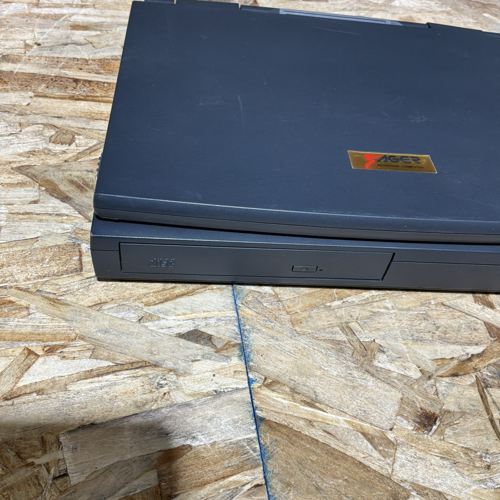 Rare Sager Clevo Model 86 Notebook Computer Vintage Laptop Untested No HD C318