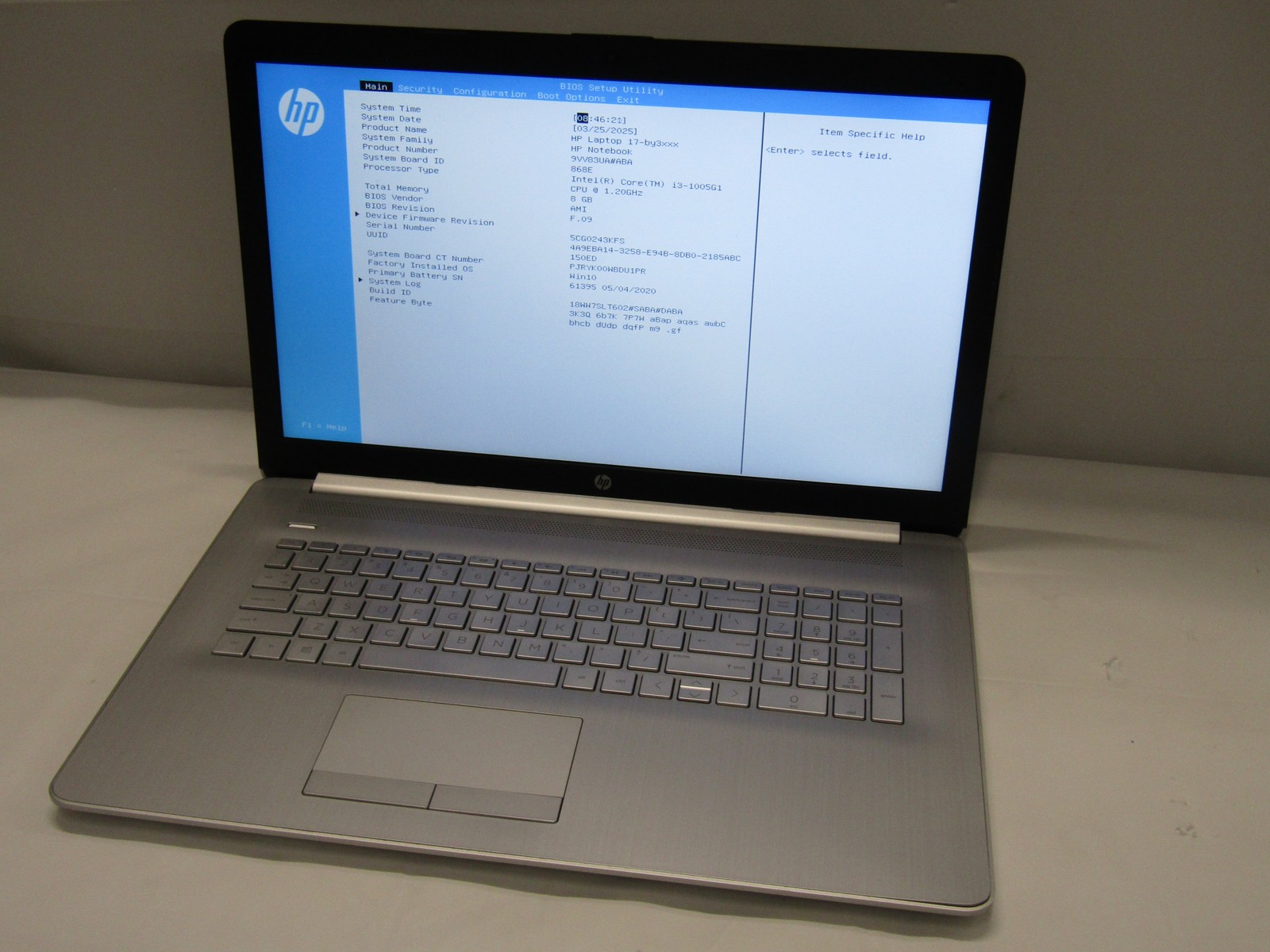 HP 17-by3063st 1.2GHz Core i3-1005G1 8GB RAM 1 TB HDD & 128GB SSD 17″ HD+ NO OS