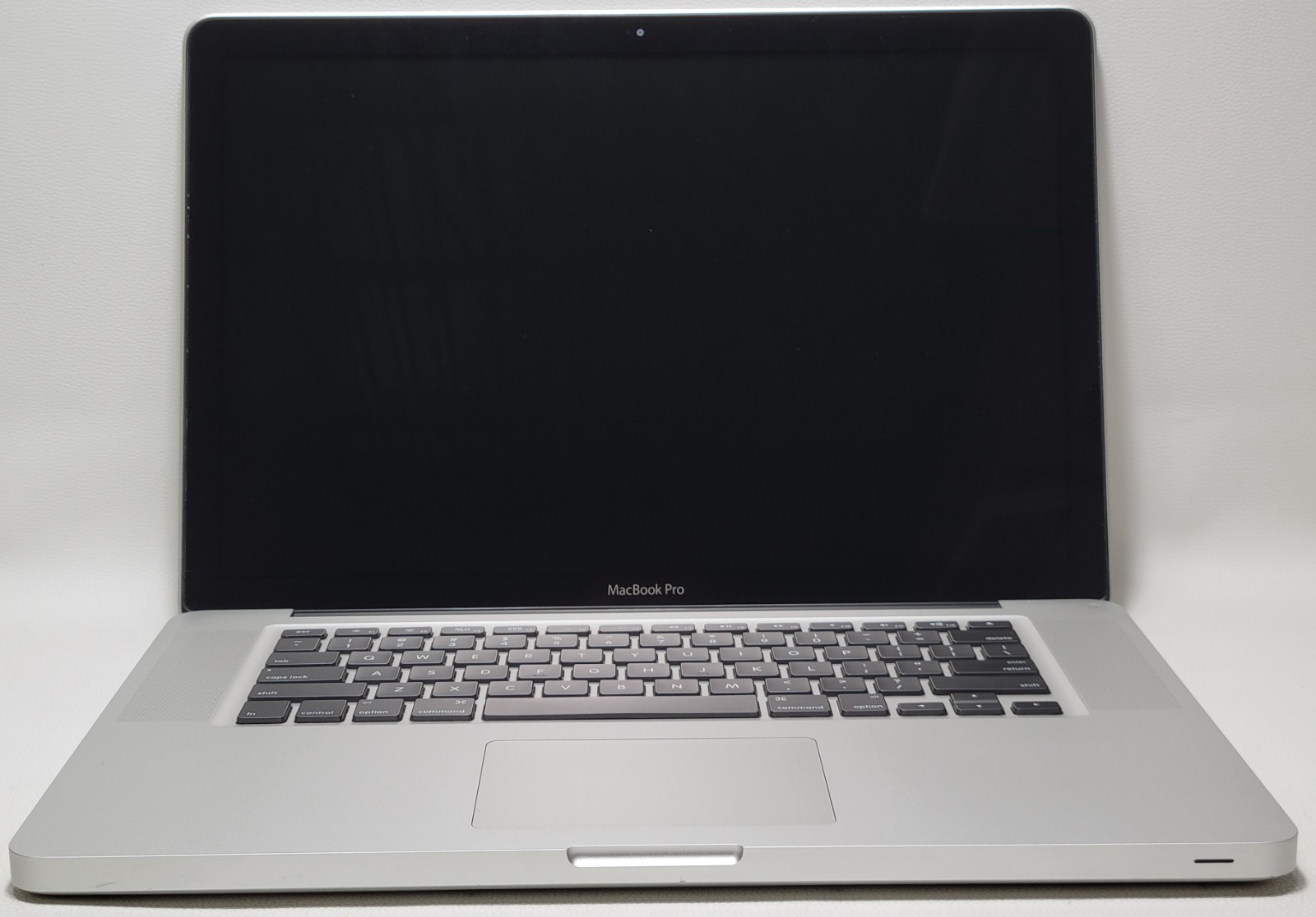 Macbook Pro A1286 i7-3615QM 16GB 500GB ADAPTER (UID CI6E774EDC)