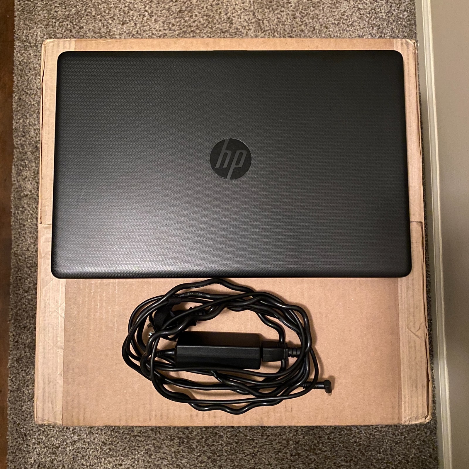 HP Laptop Notebook 17.3 Inch DVD 16 GB RAM AMD Ryzen 5 2.38 GHZ 256 SSD 1 TB HDD