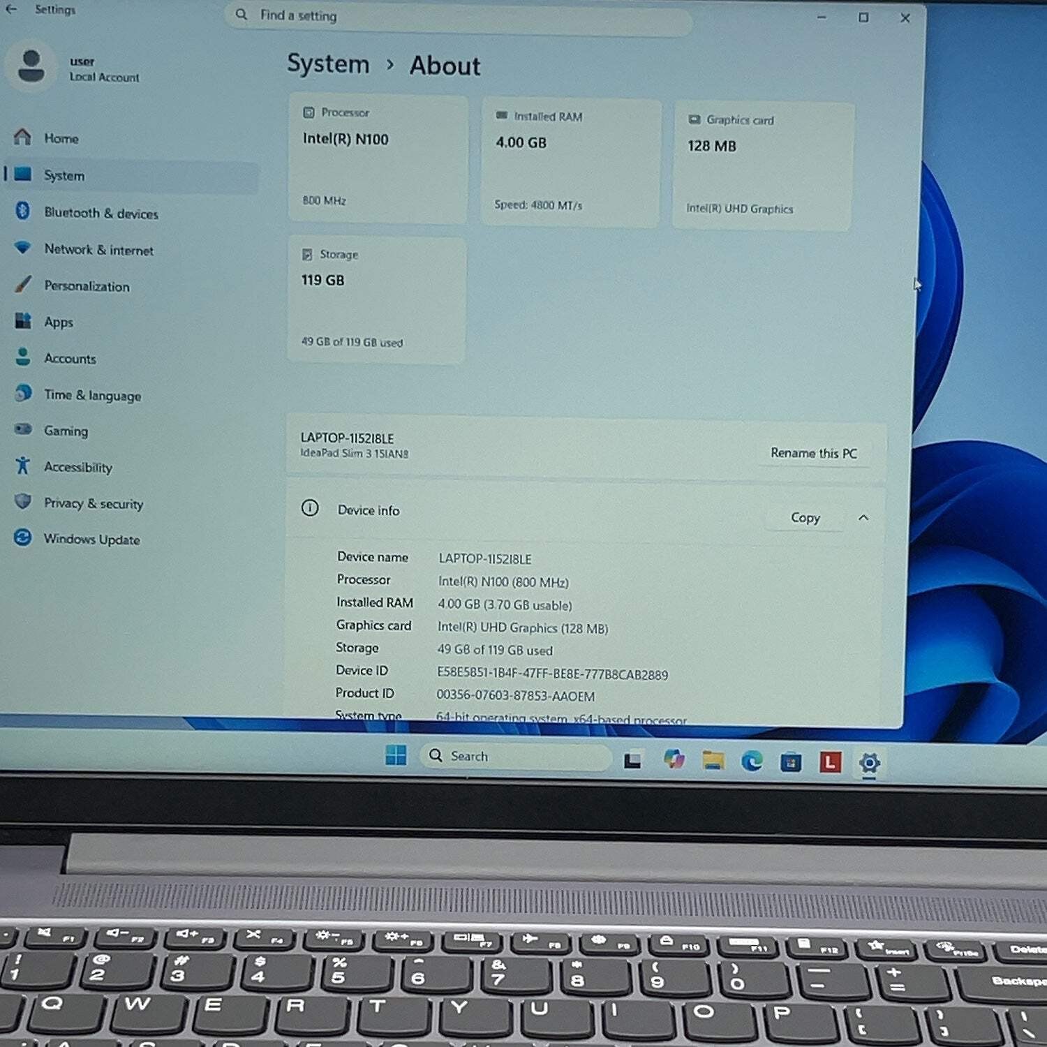 Lenovo IdeaPad Slim 3 15IAN8 15.6″ N100 800MHz 4GB RAM 128GB SSD