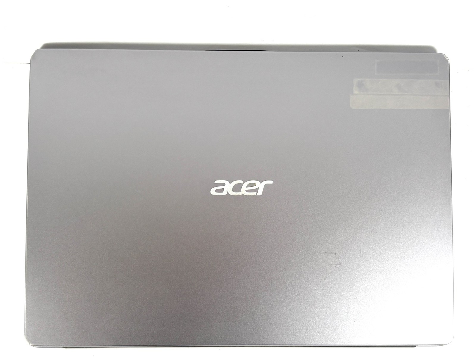 Acer Swift SF114-32 – 14″ FHD, 1.1GHz Pentium, 4GB RAM, 60GB eMMC, Windows 11