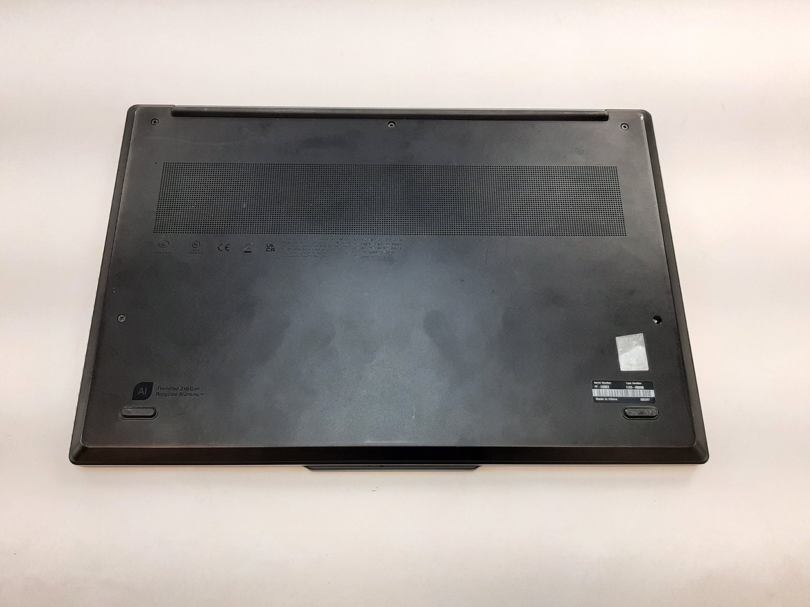 Lenovo ThinkPad Z16 Ryzen 5 PRO 6650H 3.30GHz 16GB RAM 512GB NVMe Case C3*16