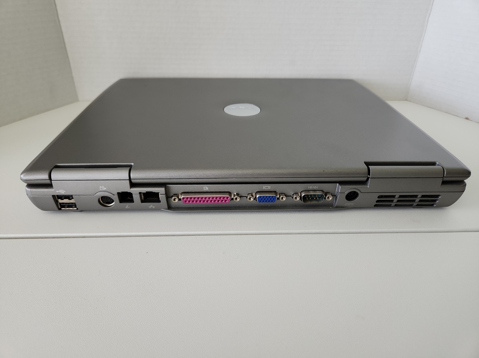 Vintage Dell Latitude D505 Pentium M 1.5ghz 256mb RAM NO HDD OR OS BOOTS TO BIOS