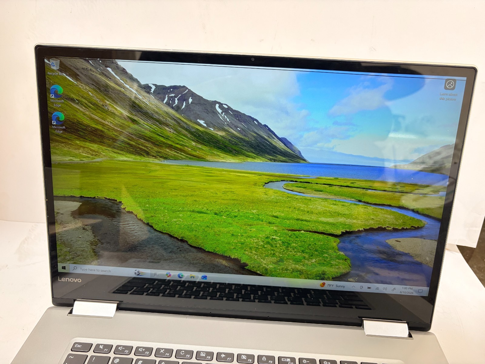 Lenovo Yoga 720-15IKB i7 7700HQ 16GB RAM 256G Win FOR PARTS