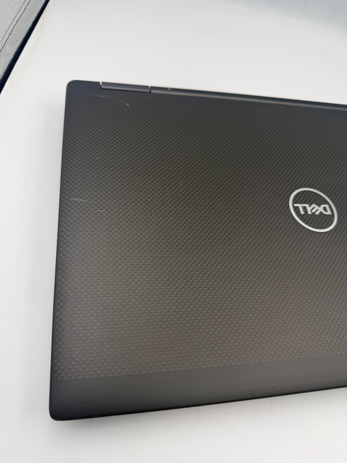 Dell Precision 7540 intel i7-9850H 2.6Ghz 16GB RAM FHD – TOUCHSCREEN – Win 11 P