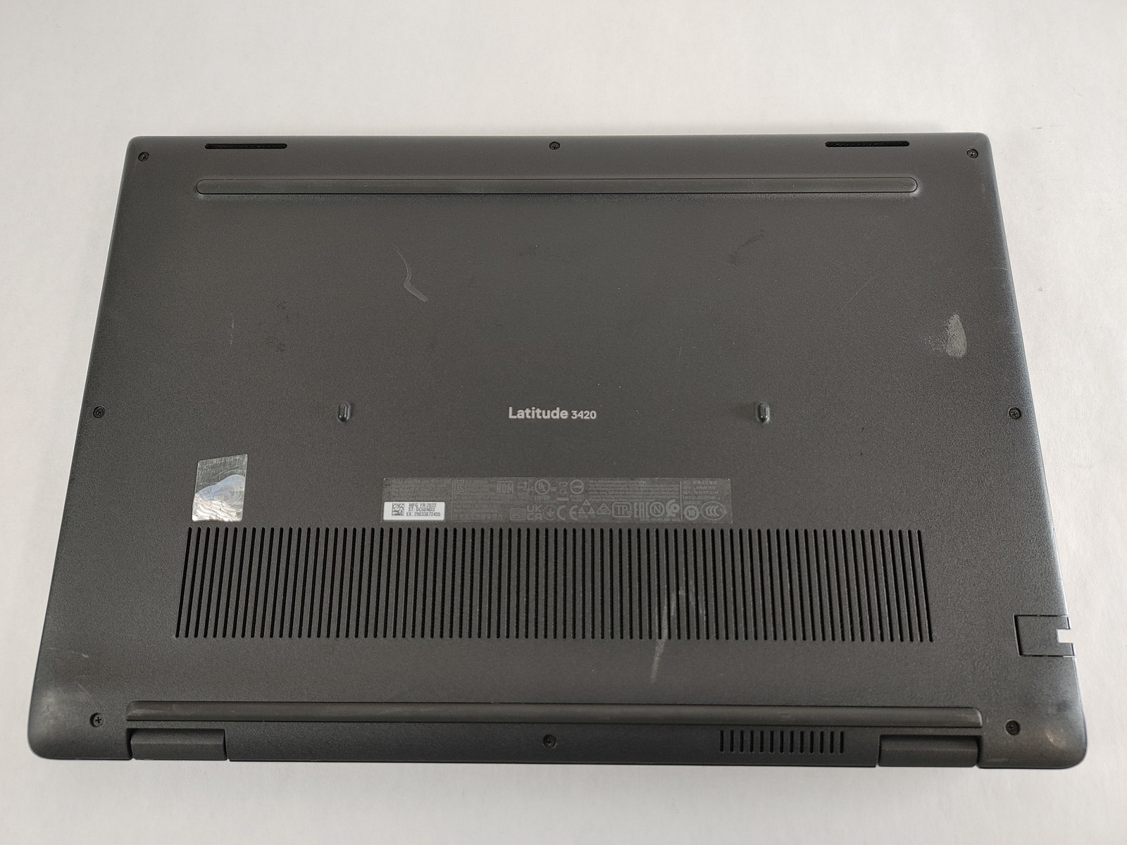 Dell Latitude 3420 Core i5-1135G7 2.40 GHz 8 GB DDR4 256 GB NVMe Windows 11 Pro