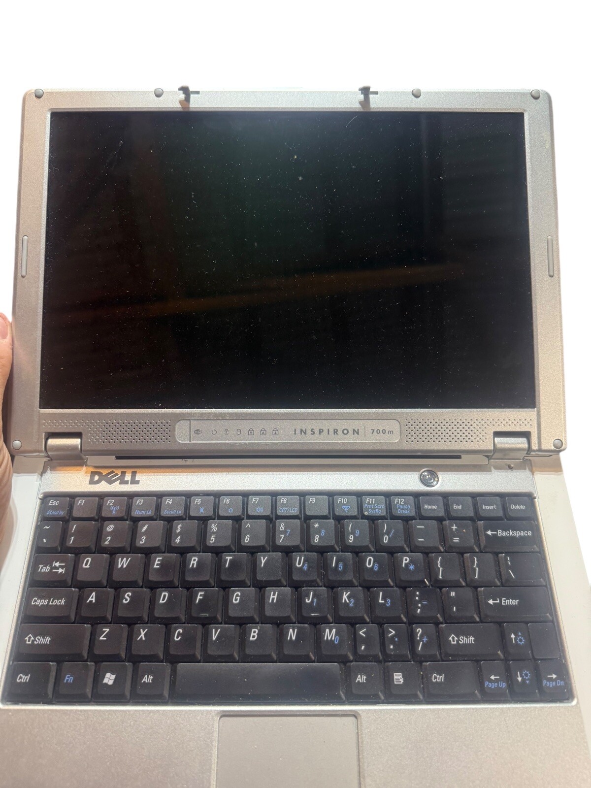 Dell Inspiron 700m 12.3″ Intel Pentium M 745 1600 MHz 1 GB RAM 0 GB HDD
