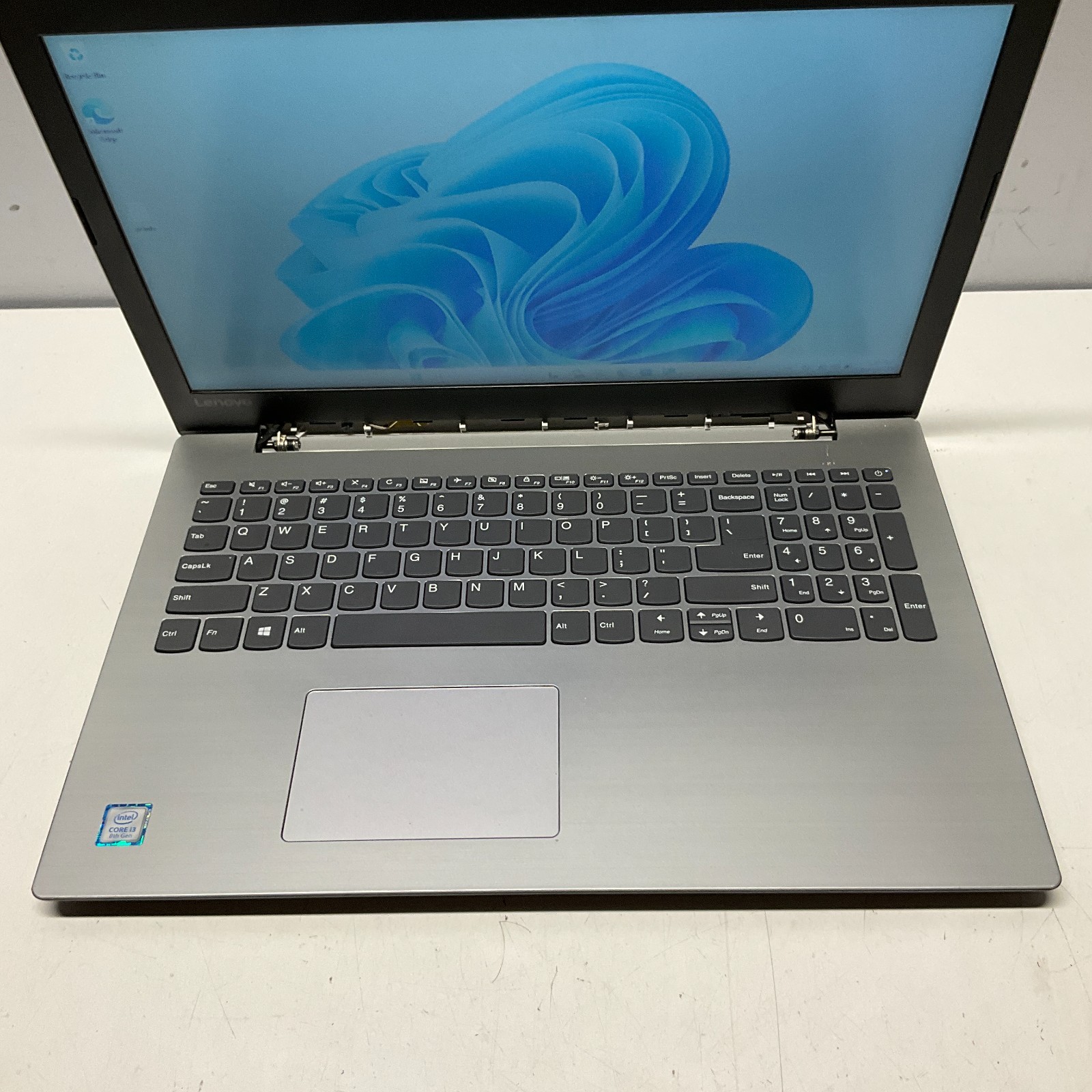 Lenovo Ideapad 330-15IKB 15.6″ Intel Core i3-8130U @2.20GHz 4GB RAM 1TB HDD