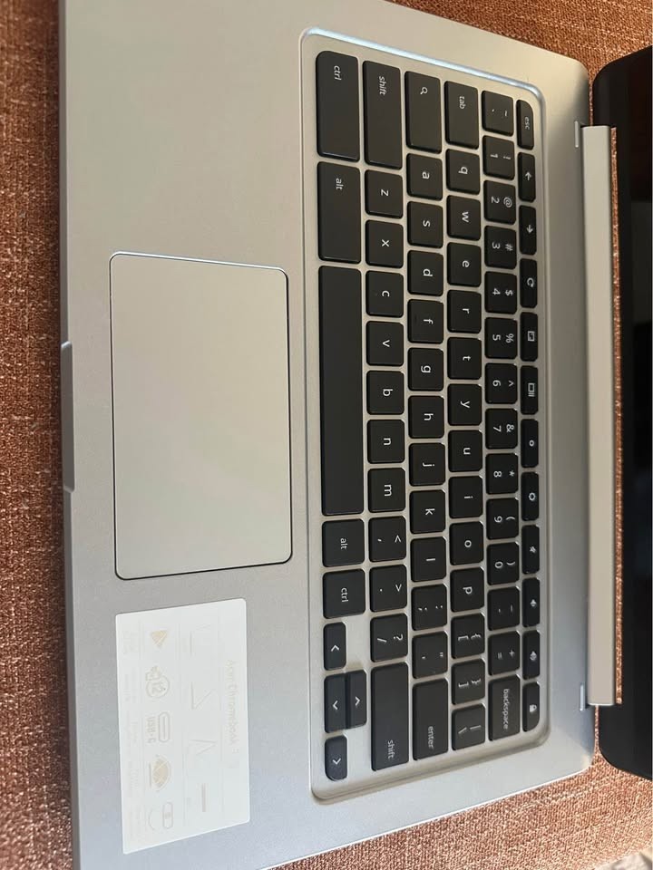Acer Chromebook R 13 14″ 2 -in – 1 Laptop