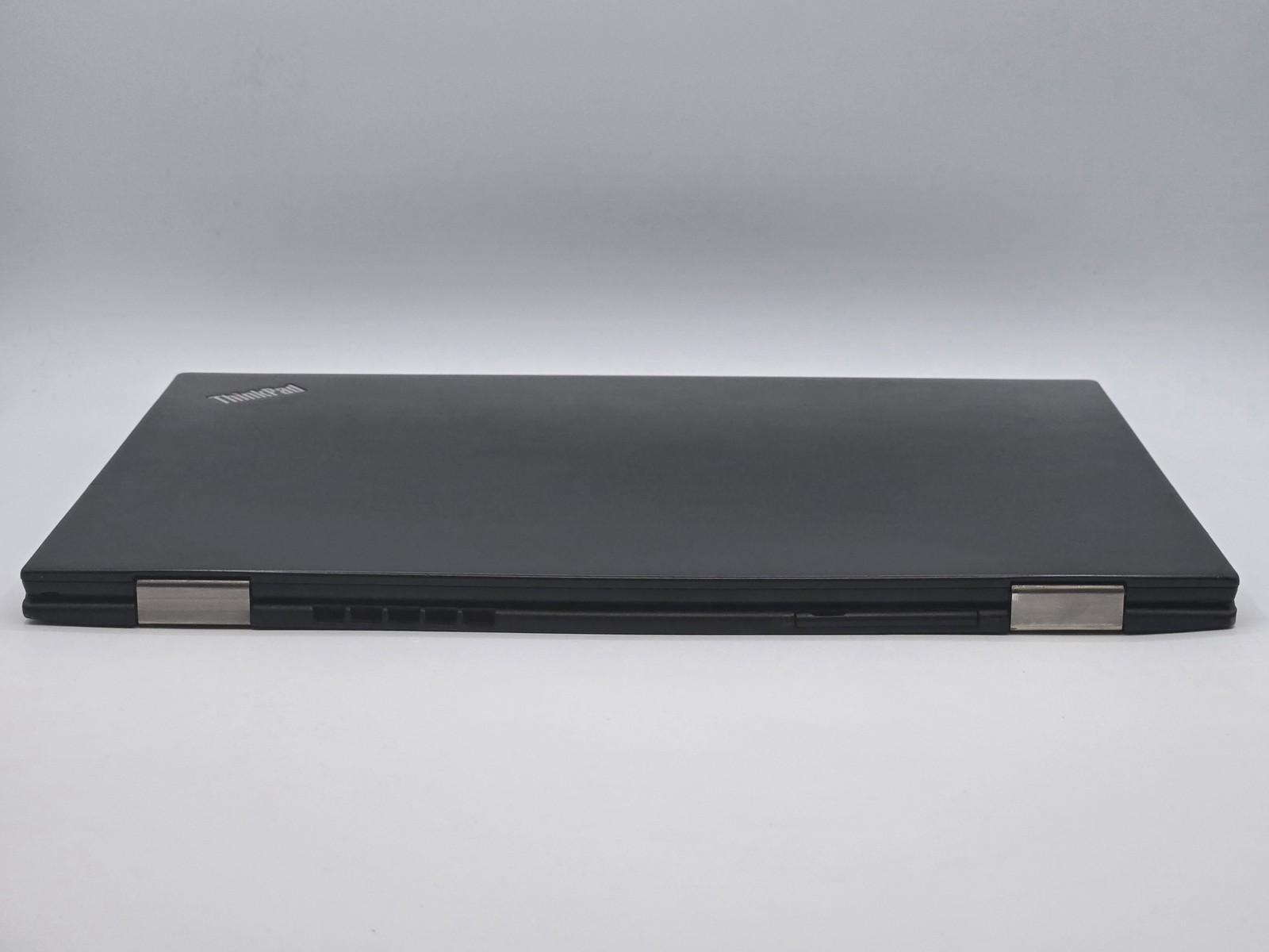 Lenovo ThinkPad X1 Carbon 4th Gen 14″ QHD I7-6600U 256GB SSD 16GB W10P FPR