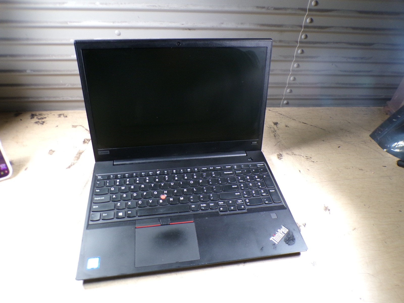 THINKPAD E580 INTEL CORE I5-7200U 2.50GHZ 4GB RAM **NO HD/ NO CADDIE/ NO OS