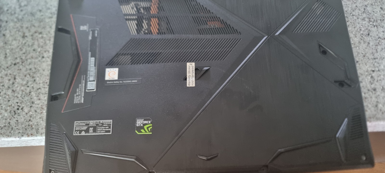 MSI GF63 8RC Gaming Laptop Intel i7 GTX 1050 Used – No Charger