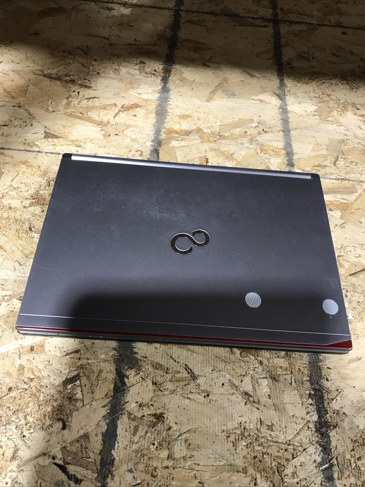 Fujitsu Lifebook E734 13.3” Core i3-4000M @ 2.30GHz 4GB RAM 320GB HD H291