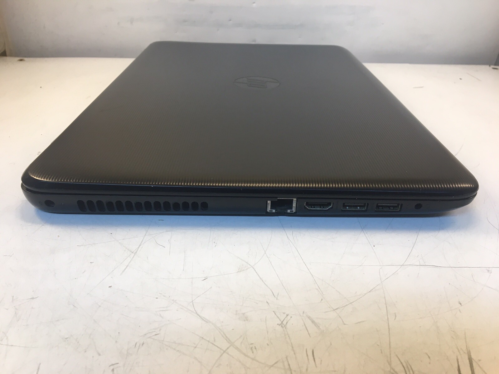 HP 15-BA009dx Laptop | AMD A6-7310 R4 2.00ghz | 4GB | No HDD/OS – Boots to Bios